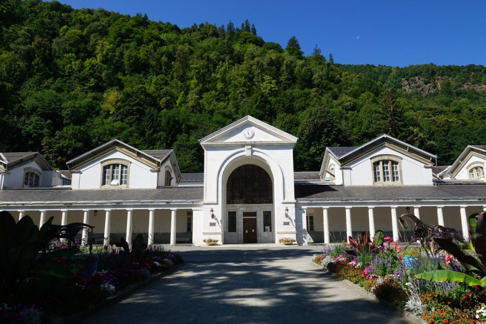 Bagneres De Luchon, Residence Val De Jade, Beau T3 Meuble, Plein Centre, Pour 4 Ou 6 Personnes Kültér fotó